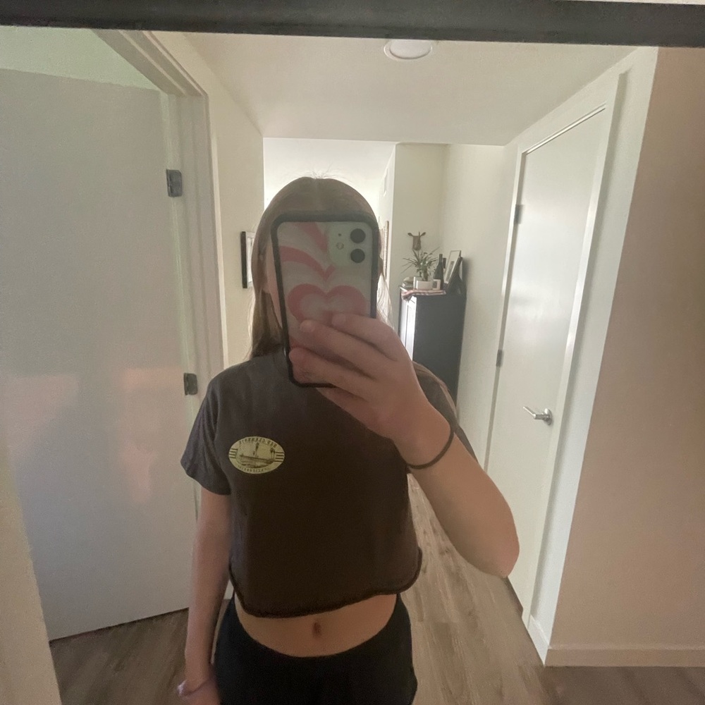 California crop tee